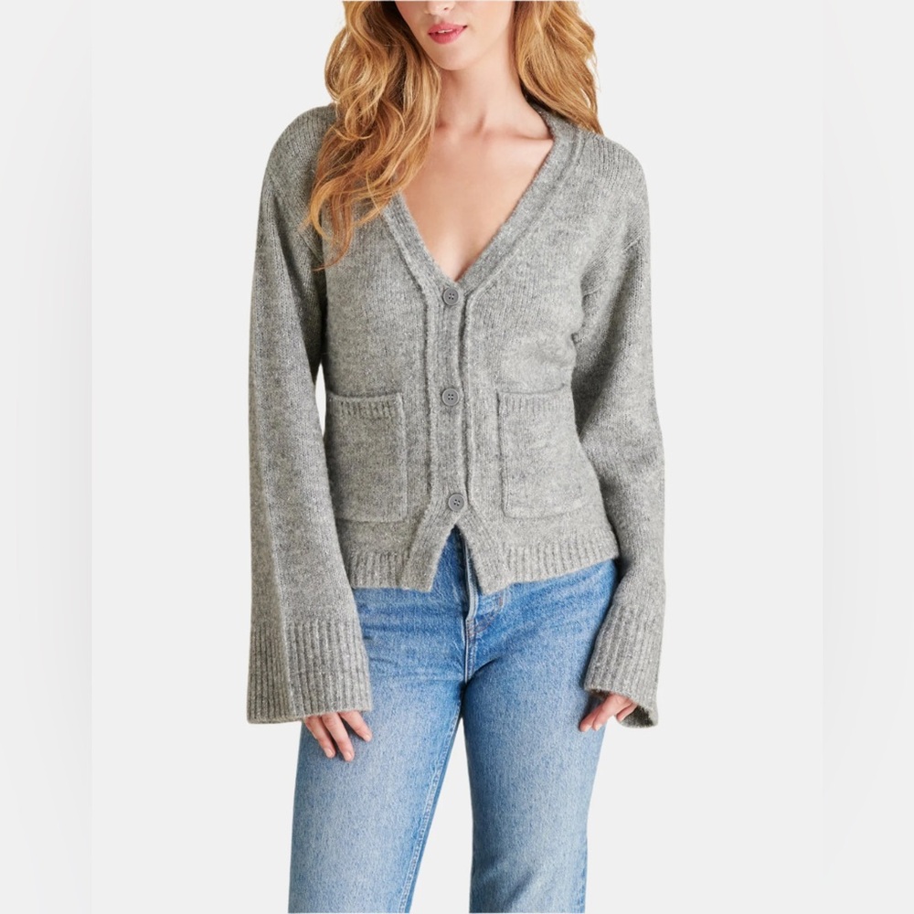 NWT! Steve Madden Women’s Metallic Gray Knit Button Up Bell Sleeve Cardigan